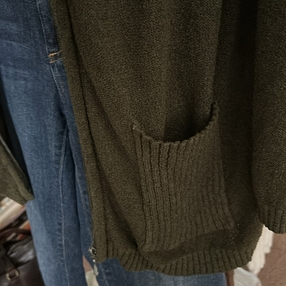 Green Knit Sweater Cardigan With Pockets-Ladies Small - Picture 7 of 8